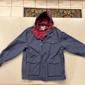 Woolrich Mens Rain Coat Size Medium Like New